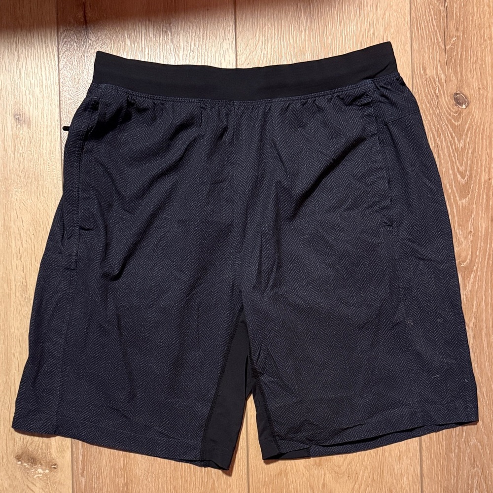 GAIAM Men's Dark Gray Athletic Shorts